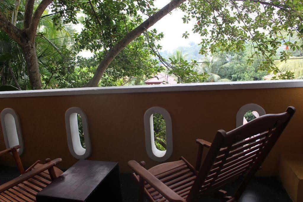 Alex Home Stay Kandy Exterior foto